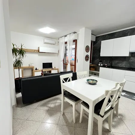 Luminoso Apartment Quartu Sant'Elena